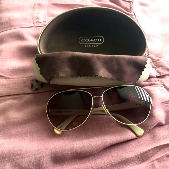 Coach White Aviator Sunglasses with Case - Picture 1 of 17